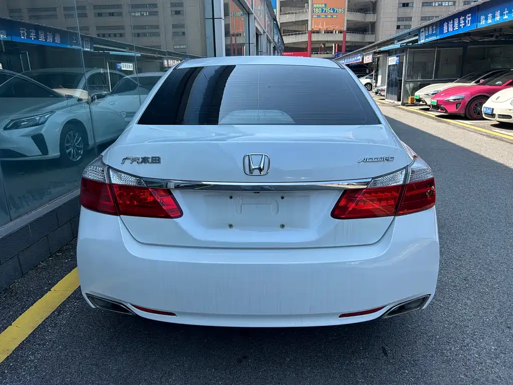 Honda Accord 2015 — фото 4