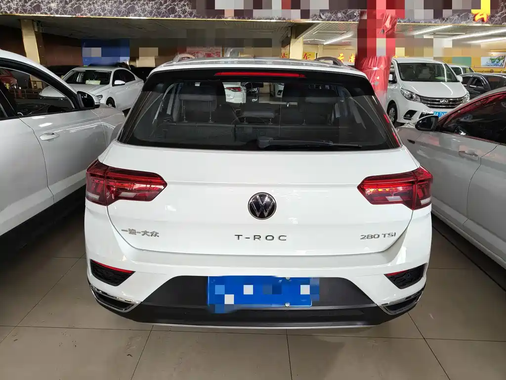 Volkswagen T-Roc 2023 — фото 10