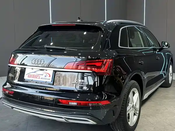 Audi Q5L 2022