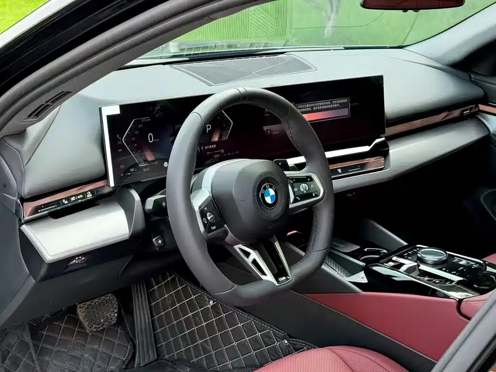 BMW 5 Series 2025