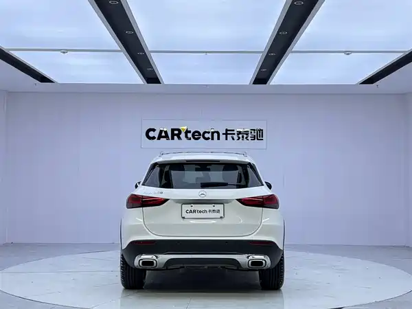 Mercedes-Benz GLA 2020