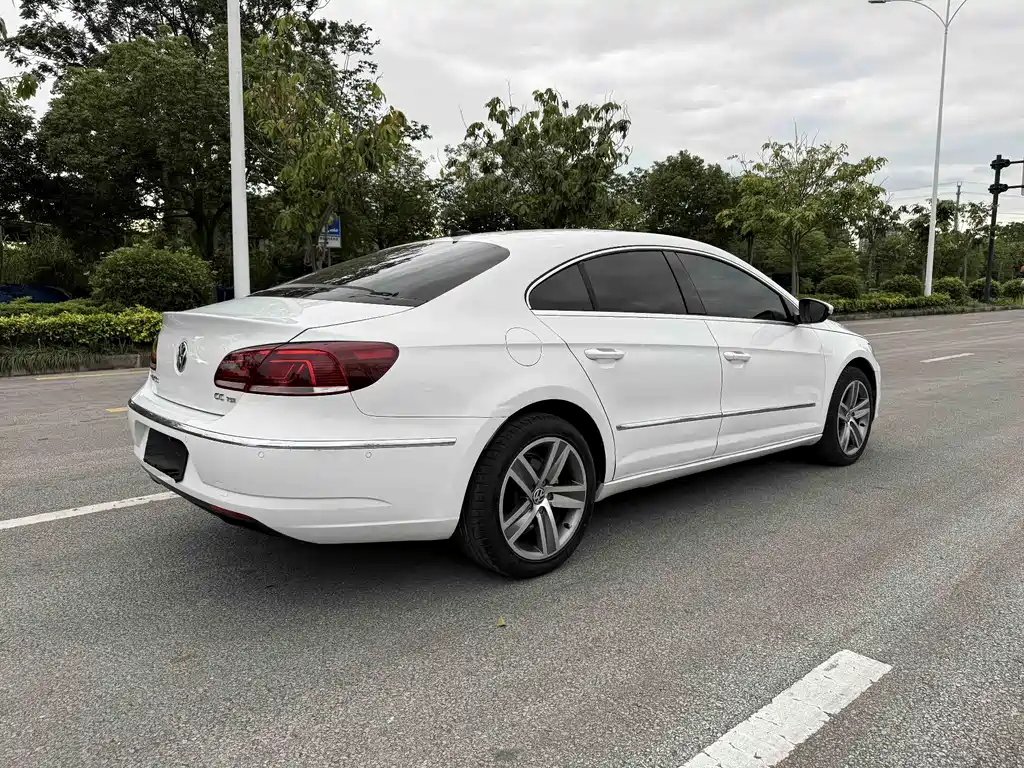 Volkswagen CC 2014 — фото 7