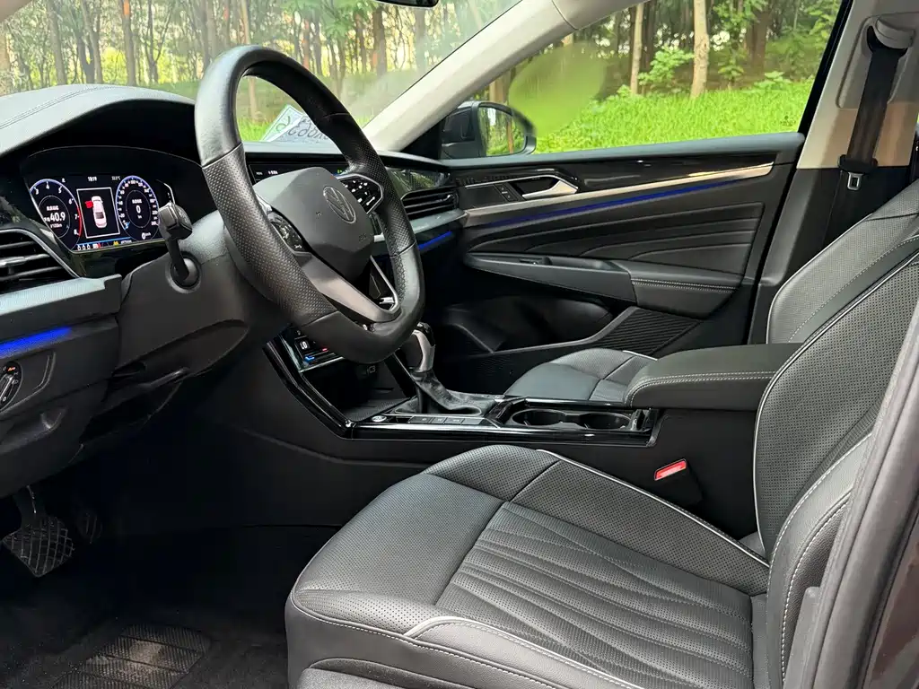 Volkswagen Passat 2023
