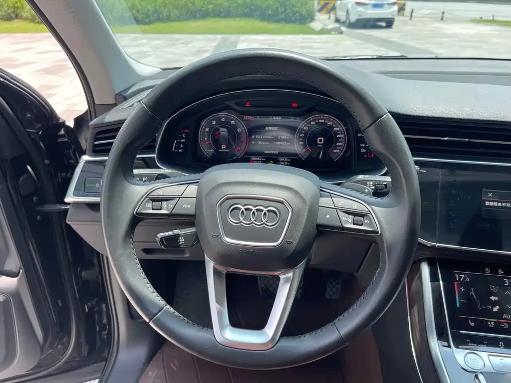 Audi Q7 2020 — фото 15