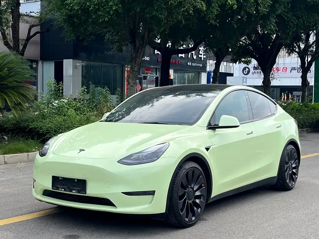 Tesla Model Y 2022 — фото 1