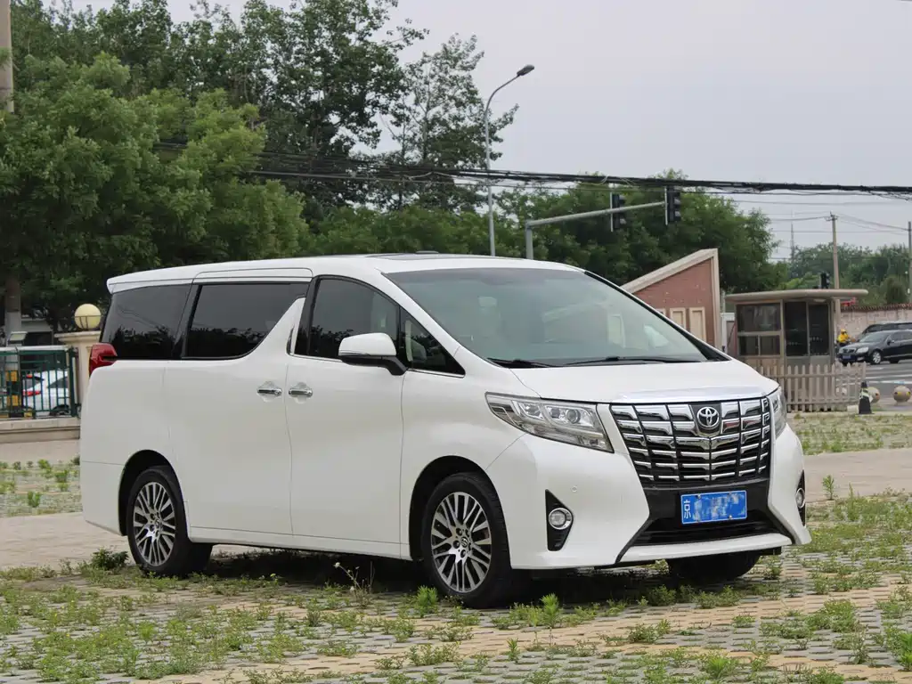 Toyota Alphard 2016 — фото 3