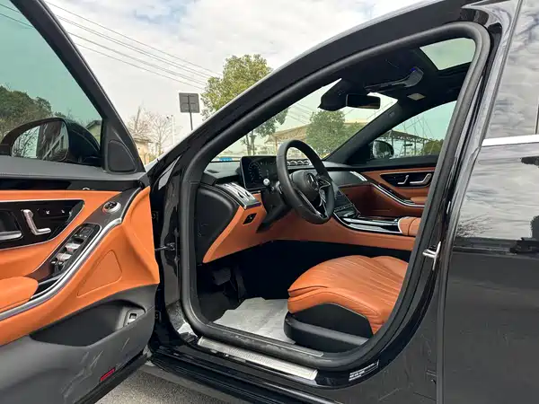 Mercedes-Benz S-Class 2023