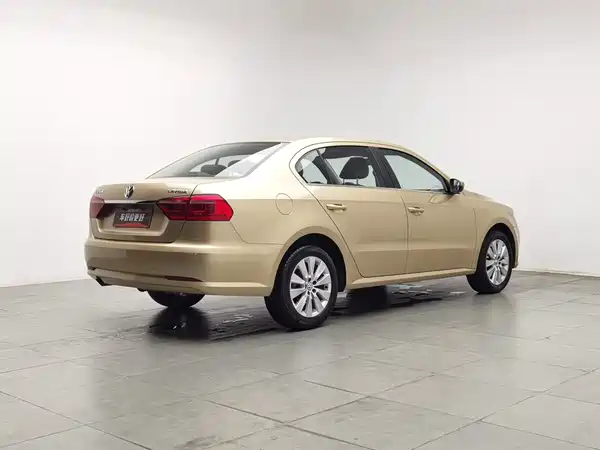 Volkswagen Lavida 2015