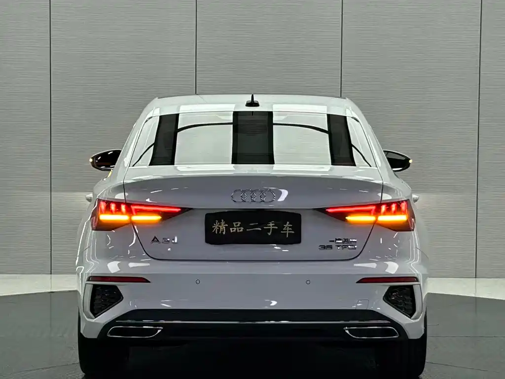 Audi A3 2023 — фото 4