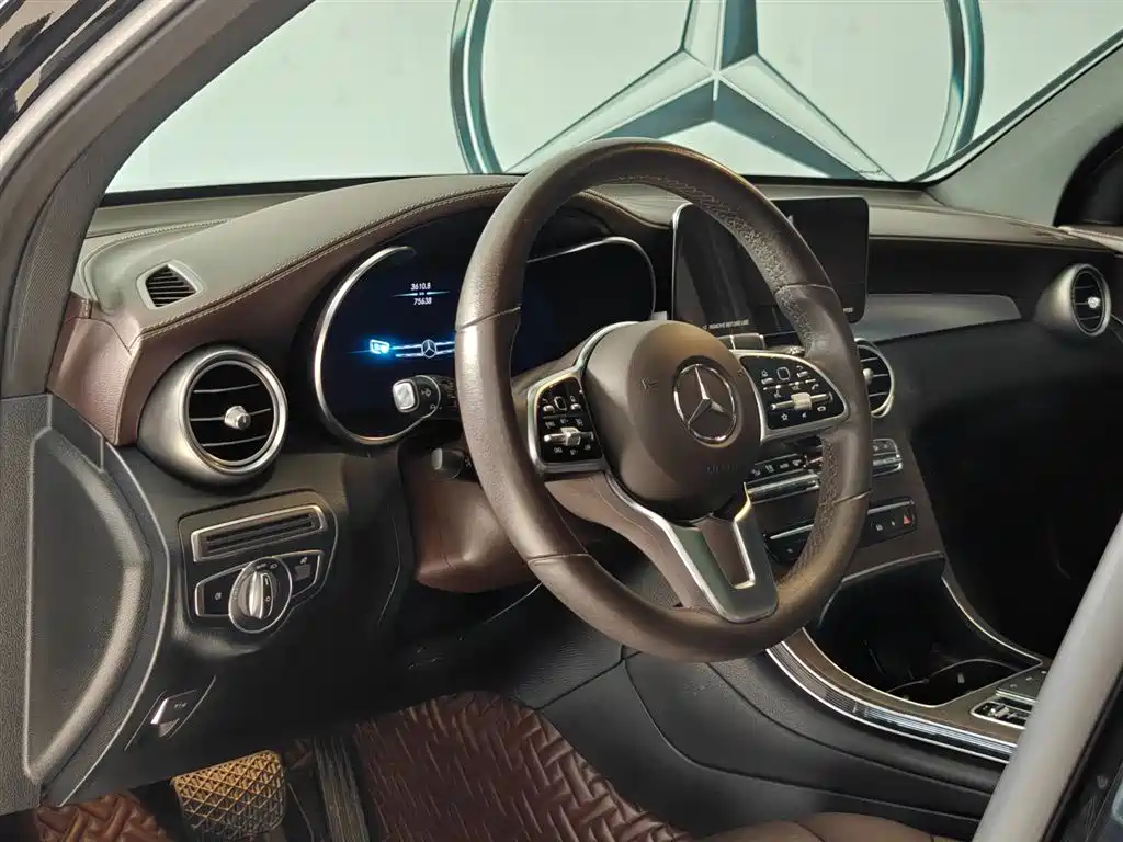 Mercedes-Benz GLC 2023 — фото 9