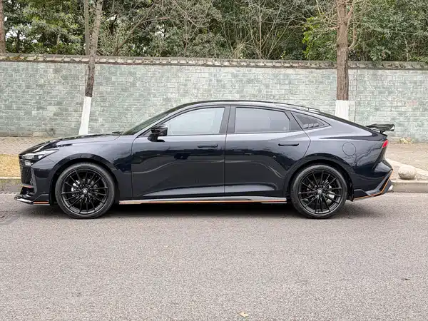 Changan UNI-V 2022