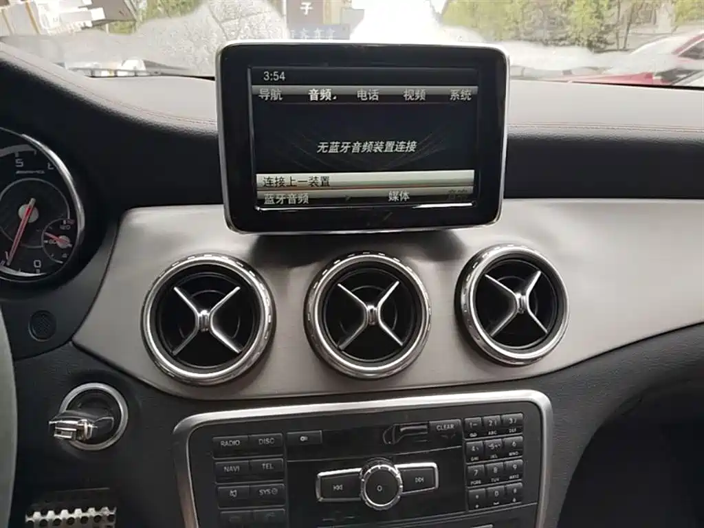 Mercedes-Benz GLA AMG 2016 — фото 13