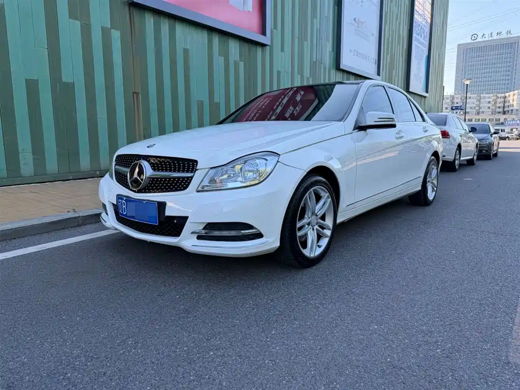 Mercedes-Benz C-Class 2013 — фото 1