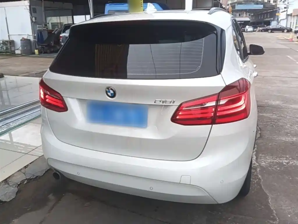 BMW 2 Series Active Tourer 2018 — фото 6