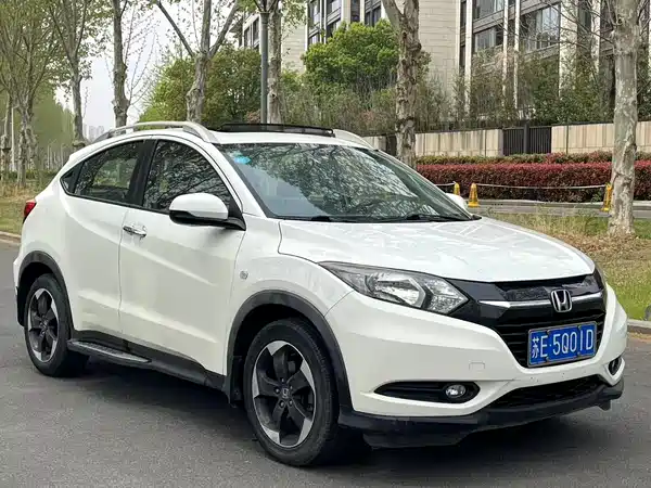 Honda Vezel 2016