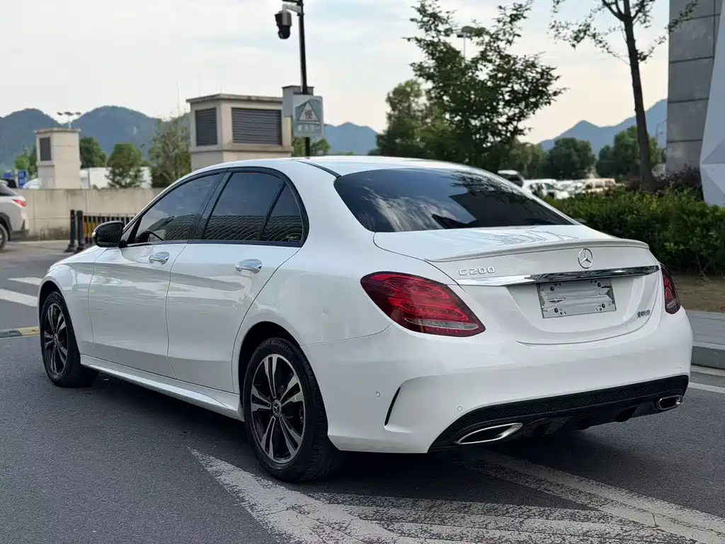 Mercedes-Benz C-Class 2017 — фото 14
