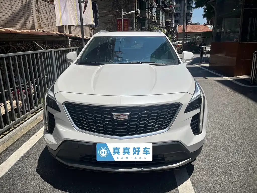 Cadillac XT4 2021 — фото 2