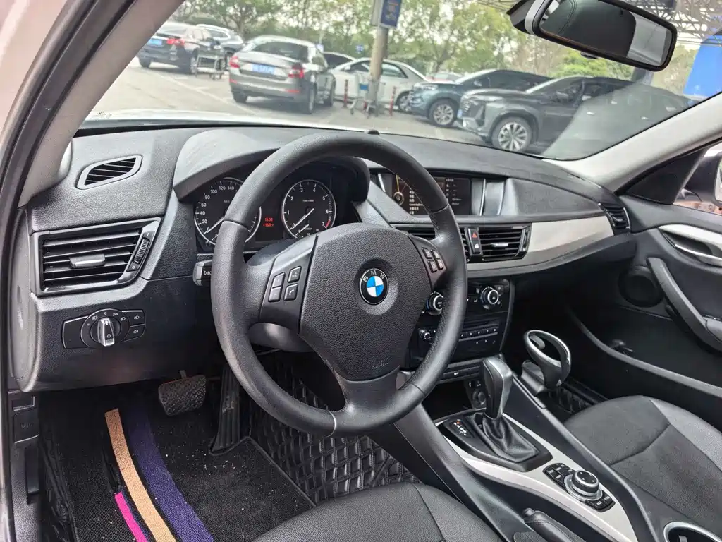 BMW X1 2013 — фото 6