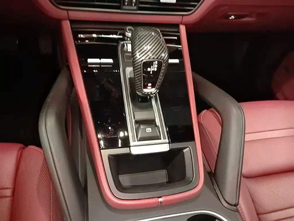 Porsche Cayenne 2021 — фото 14