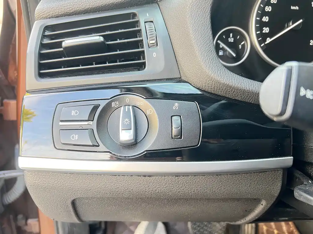BMW X3 2016 — фото 11