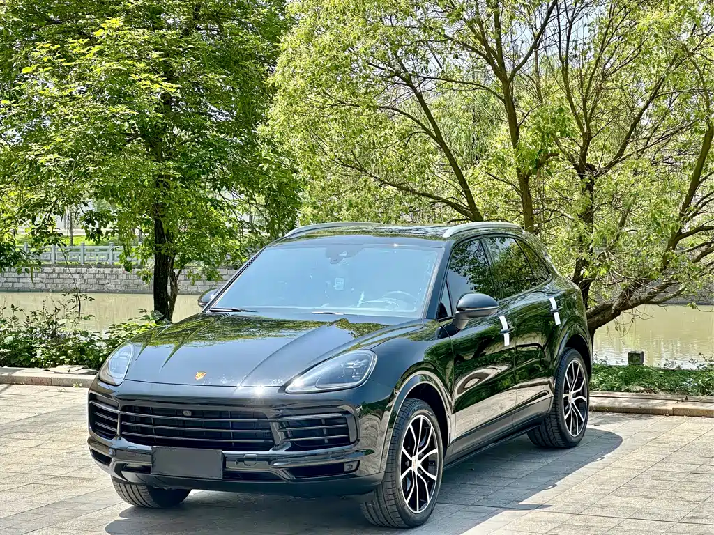 Porsche Cayenne 2023