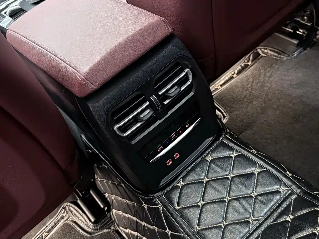 BMW 3 Series 2022 — фото 14