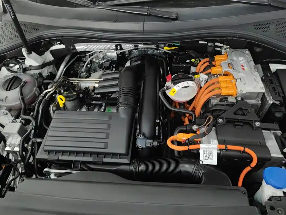 Volkswagen Tiguan L PHEV 2023 — фото 10