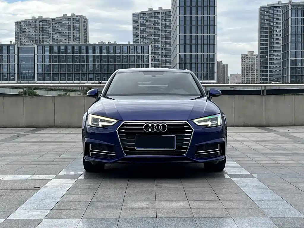 Audi A4L 2020