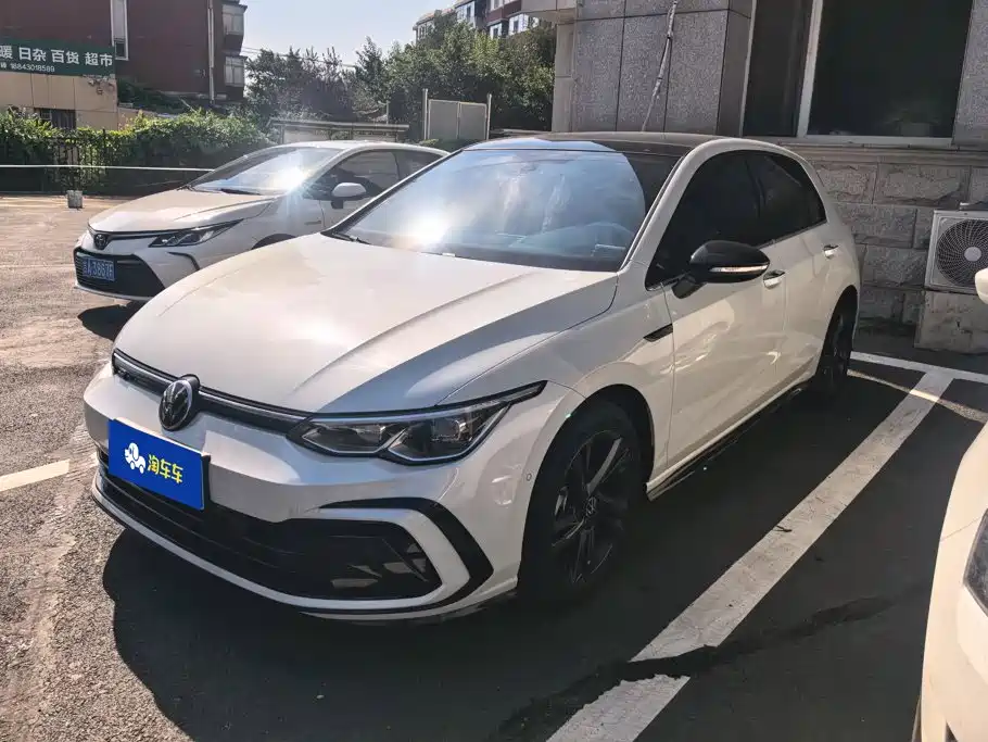 Volkswagen Golf 2023