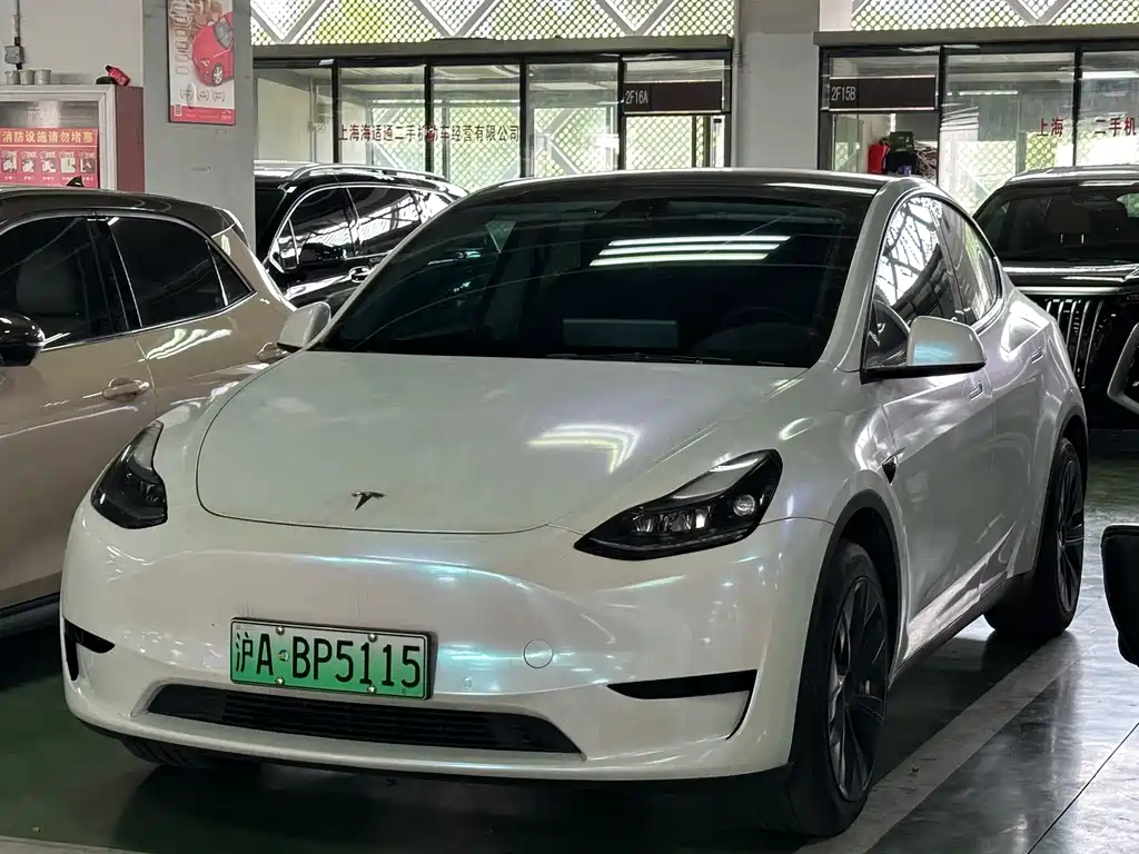Tesla Model 3 2023 — фото 1