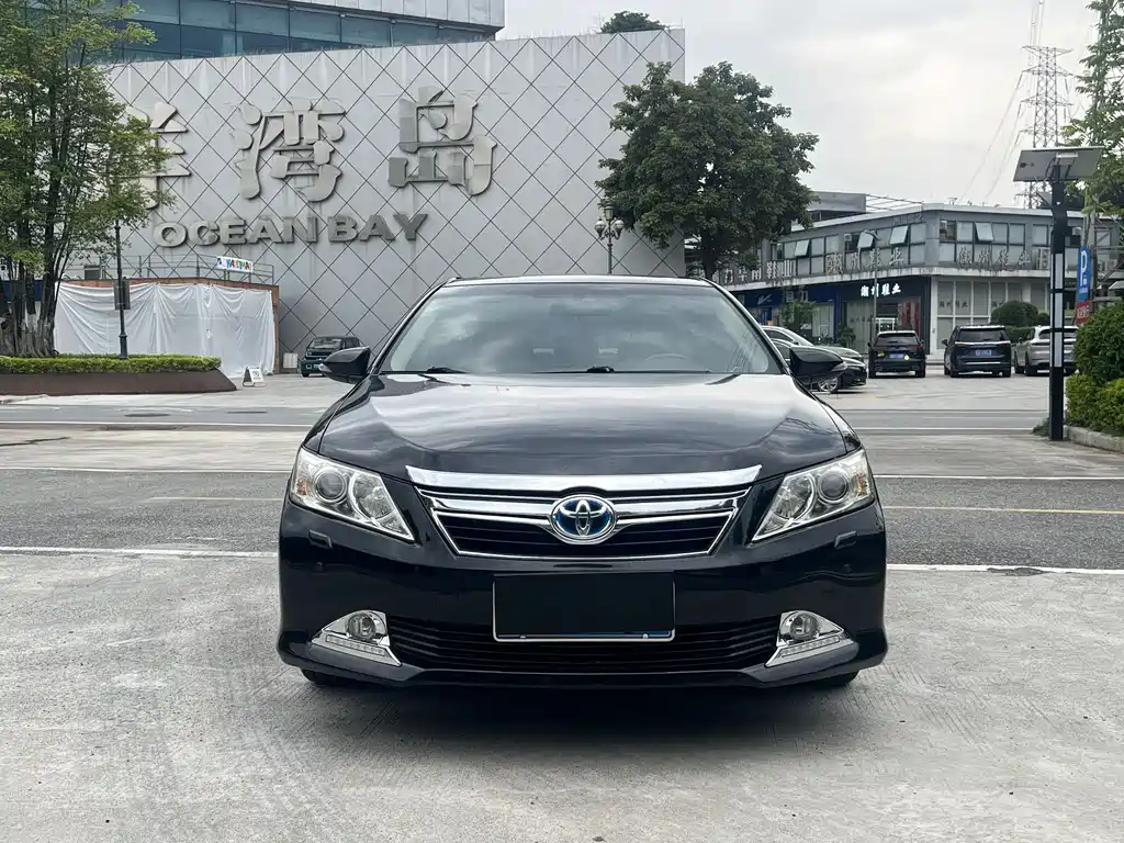 Toyota Camry 2014 — фото 3