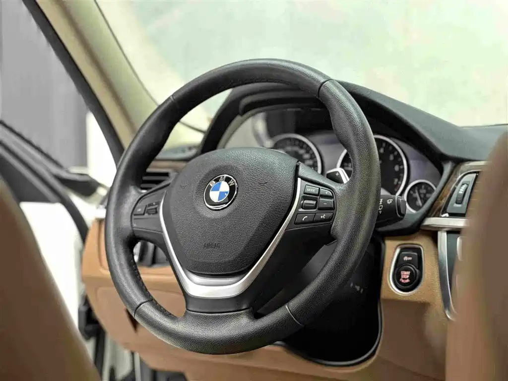 BMW 3 Series 2015 — фото 11