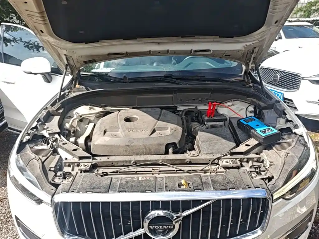 Volvo XC60 2021 — фото 20