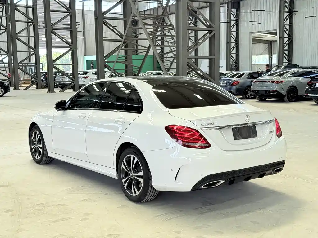 Mercedes-Benz C-Class 2018 — фото 13