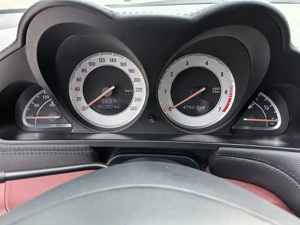 Mercedes-Benz SL-Class 2010 — фото 11