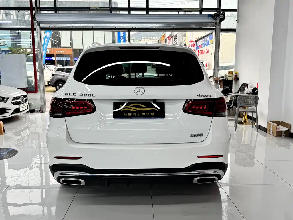 Mercedes-Benz GLC 2022 — фото 12
