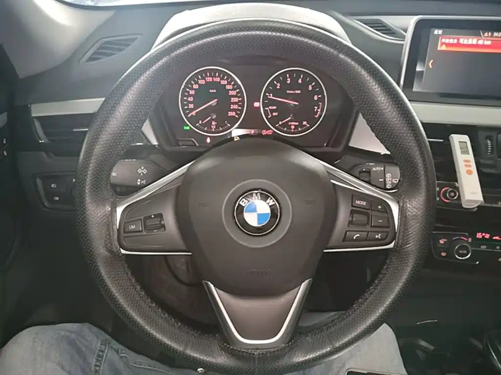 BMW X1 2017 — фото 11