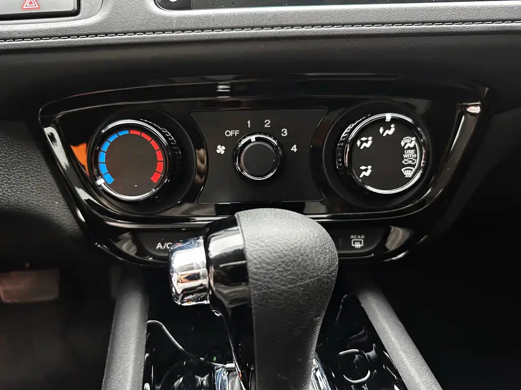 Honda Vezel 2021 — фото 11