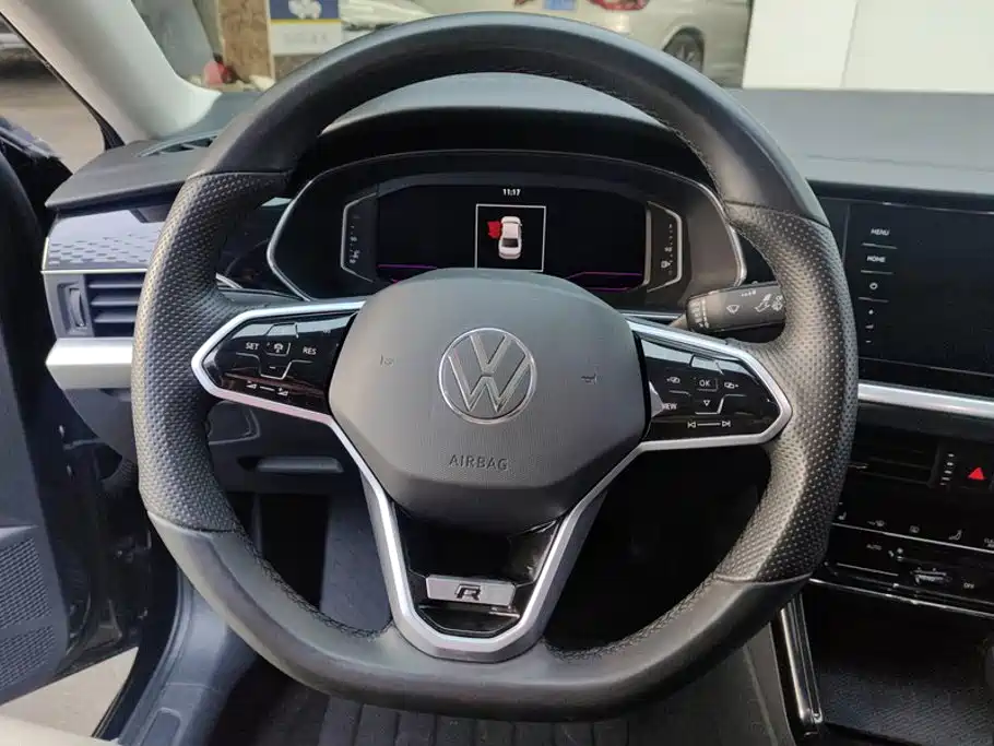 Volkswagen Passat 2023 — фото 15