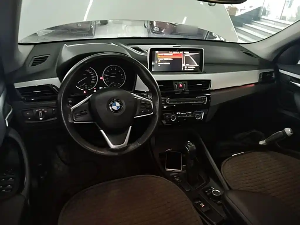 BMW X1 2017 — фото 10