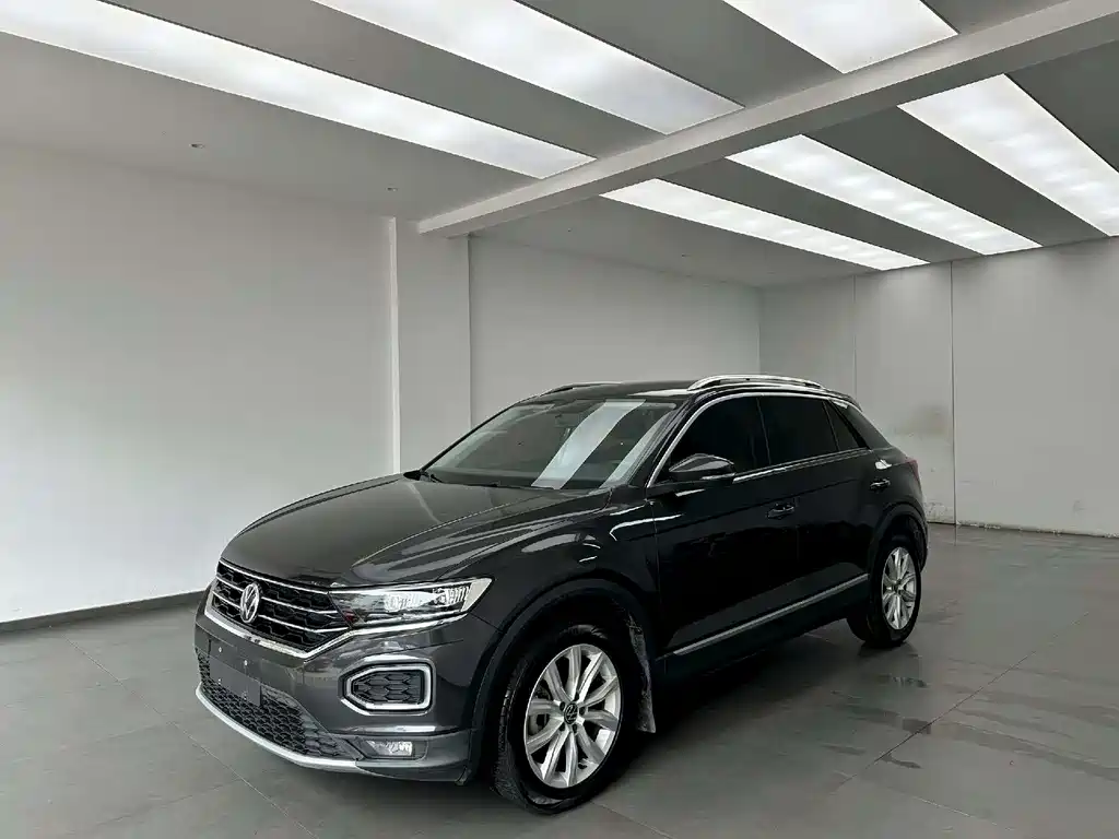 Volkswagen T-Roc 2021 — фото 1