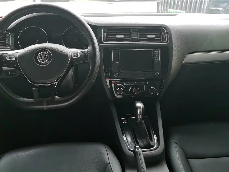 Volkswagen Sagitar 2019 — фото 12