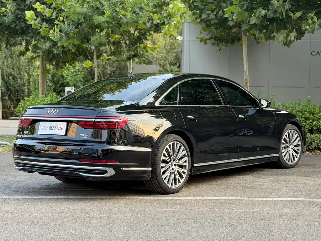 Audi A8 2024