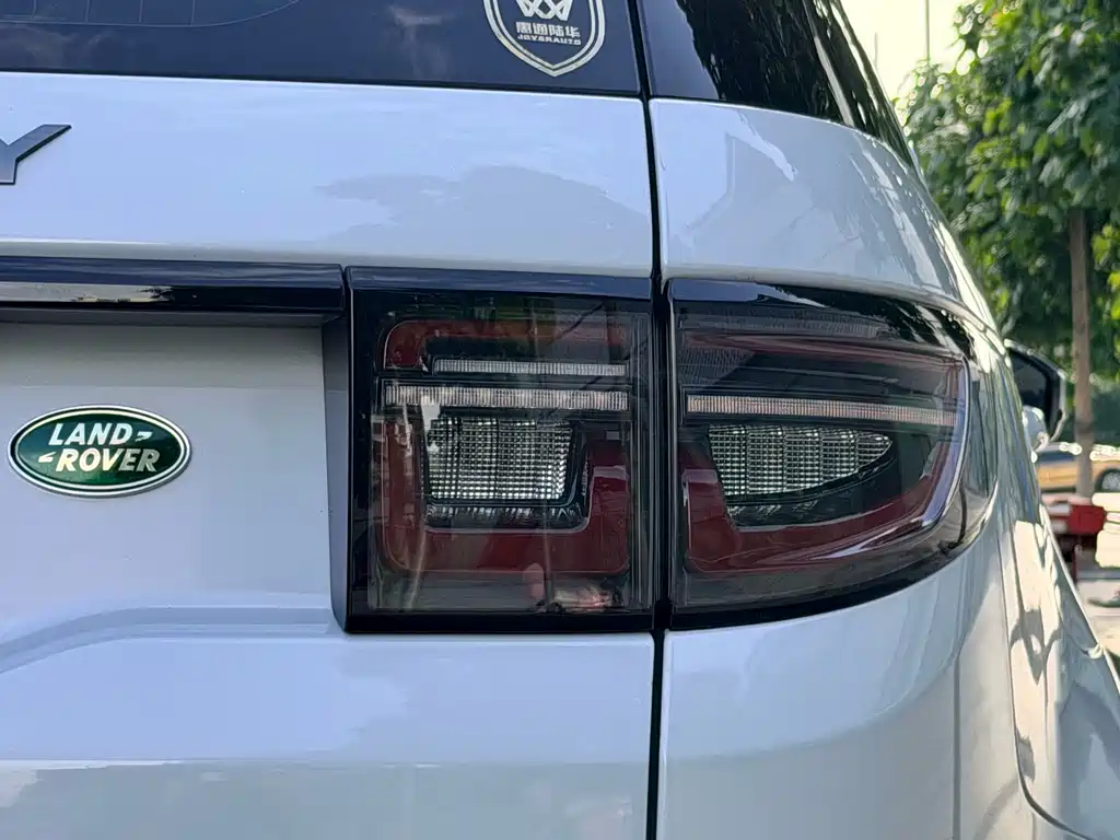 Land Rover Discovery Sport 2020 — фото 30
