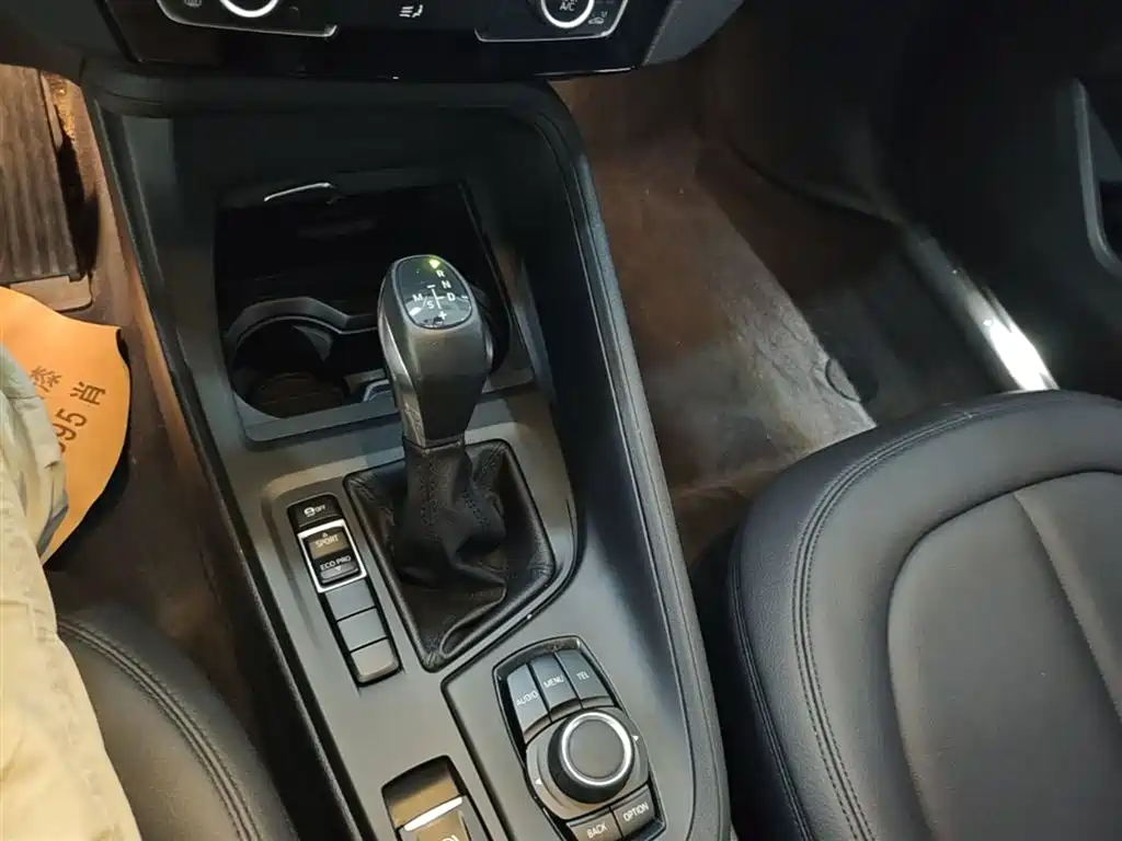 BMW X1 2017 — фото 14