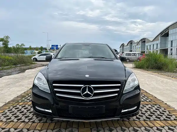 Mercedes-Benz R-Class 2011