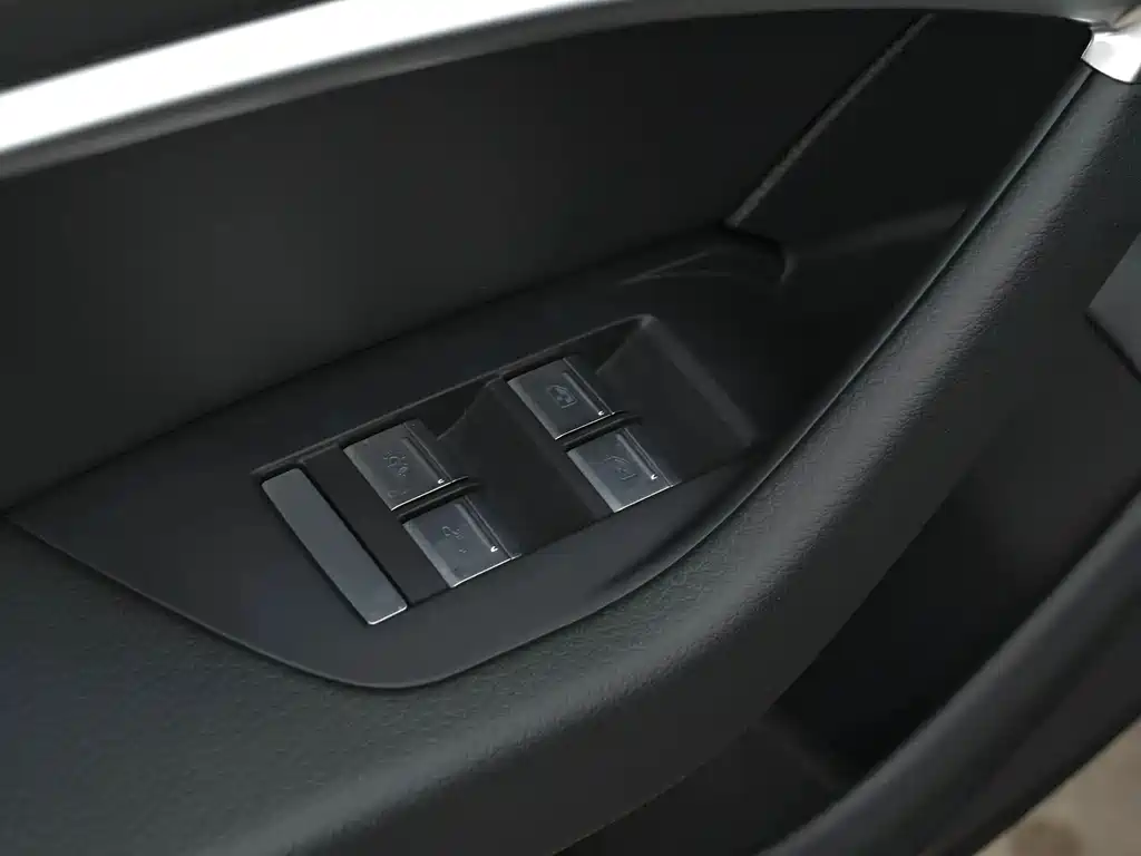 Audi A6L 2022 — фото 35