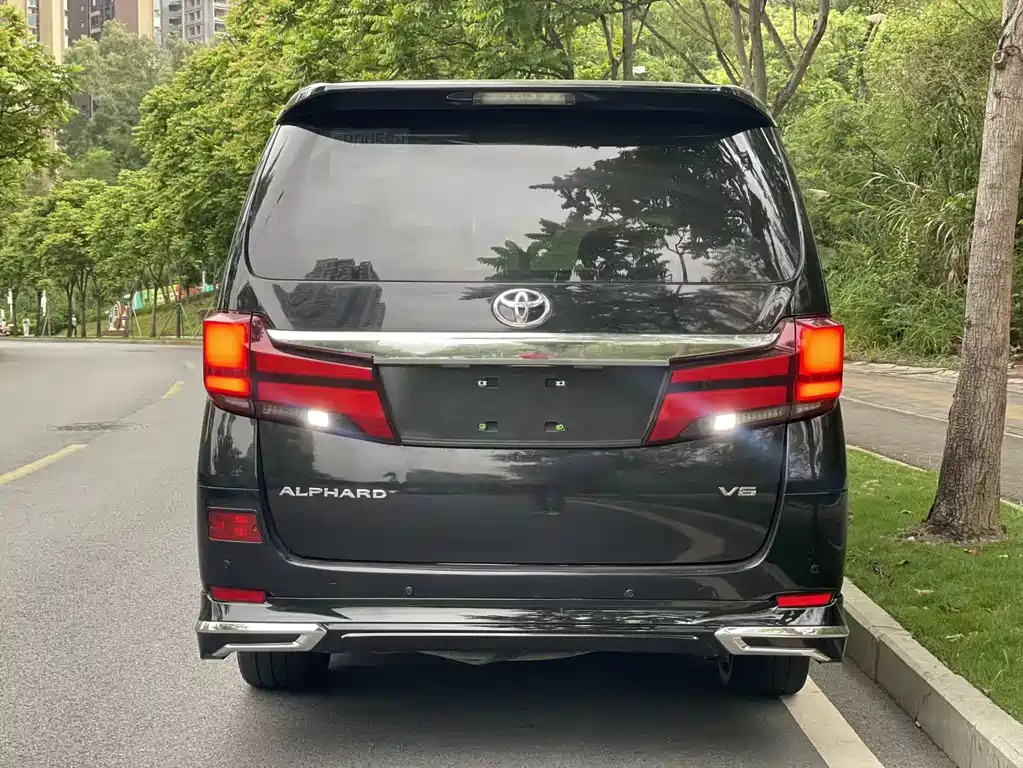 Toyota Alphard 2014 — фото 5