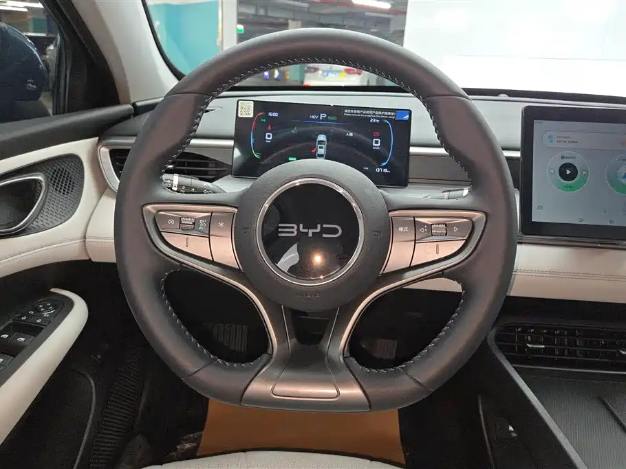 BYD Seal 05 DM-i 2025 — фото 15