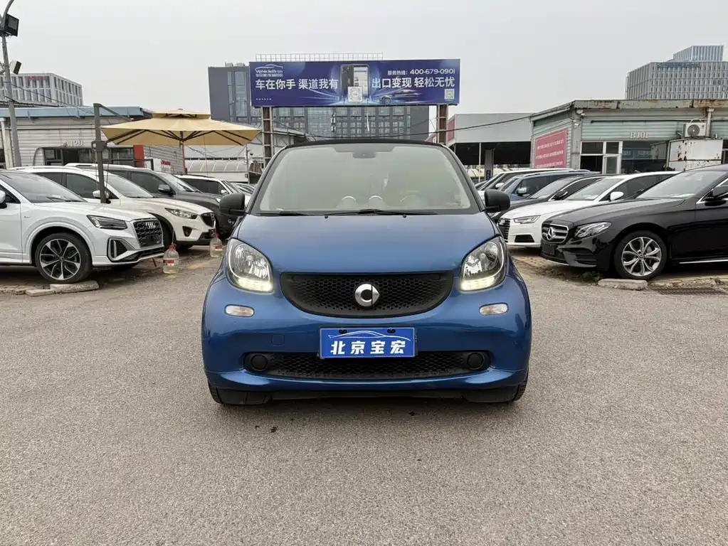 smart Fortwo 2018 — фото 2
